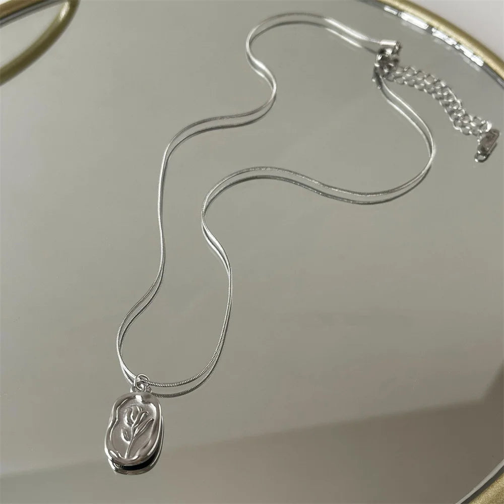 Rosé Necklace