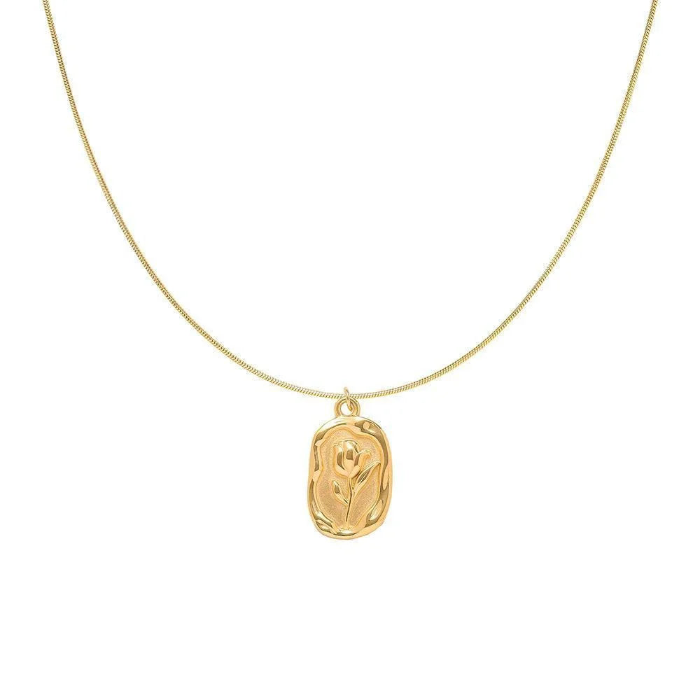 Rosé Necklace